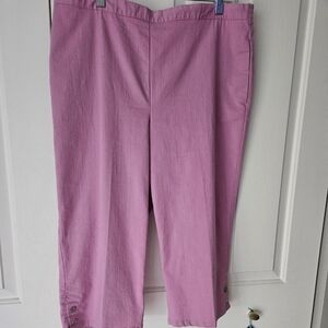 Alfred Dunner Mauve Capris